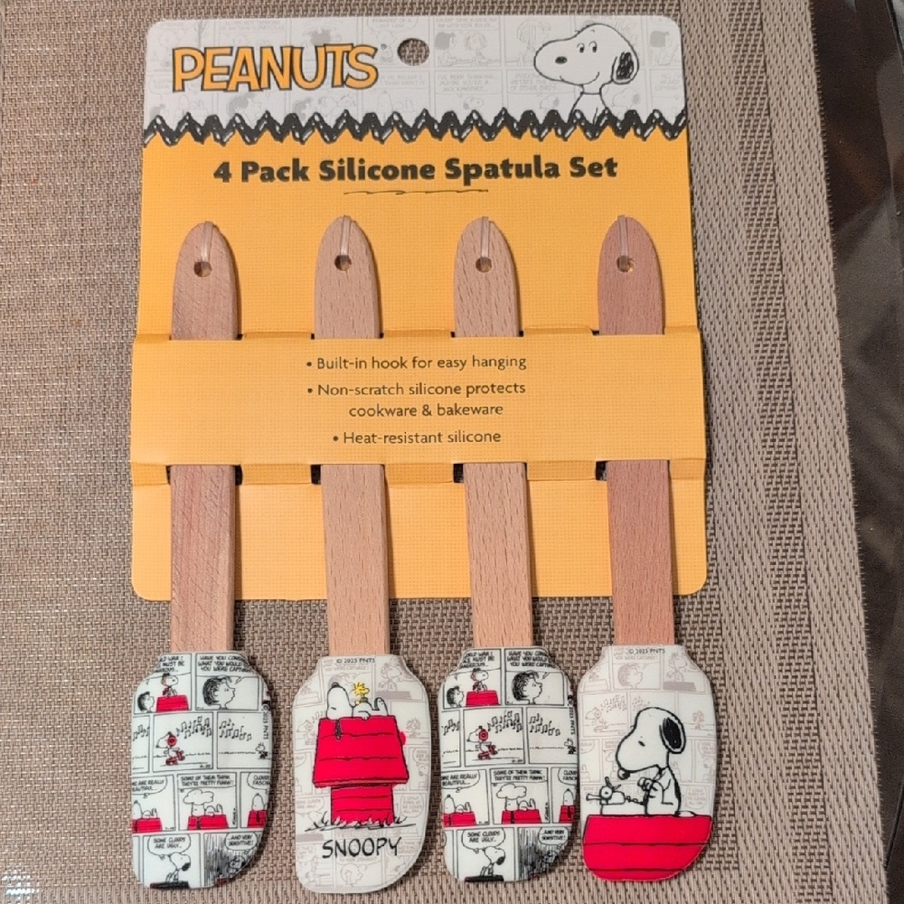 Peanuts Snoopy Silicone Spatula Set